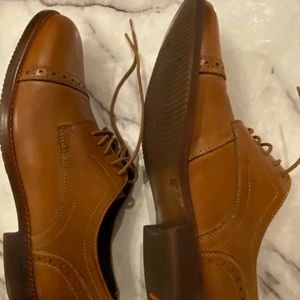 Rockport men shoes.  8.5. Brown. Used. I read all offers. See all pics